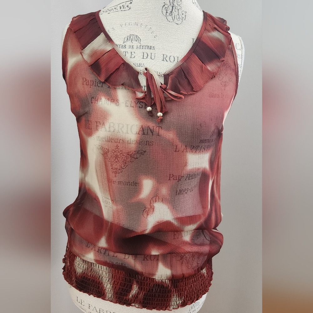 ESPRIT sleevless red/ white silk blouse in size S